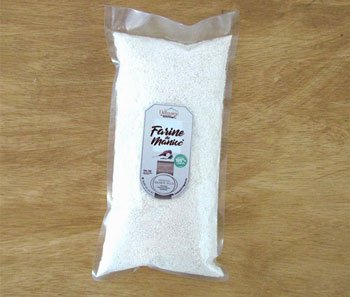 Farine de manioc produite dans le Domaine du Manioc